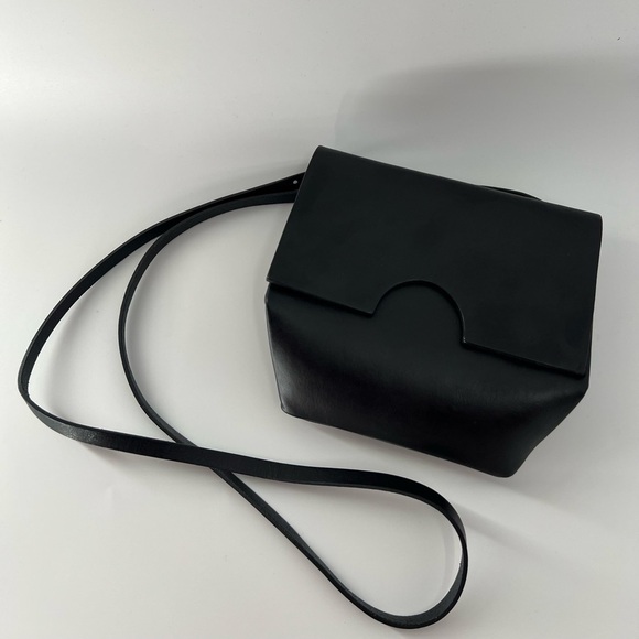 Cos Small Constructed Leather Black Minimalist Shoulder Crossbody Bag - Picture 1 of 13
